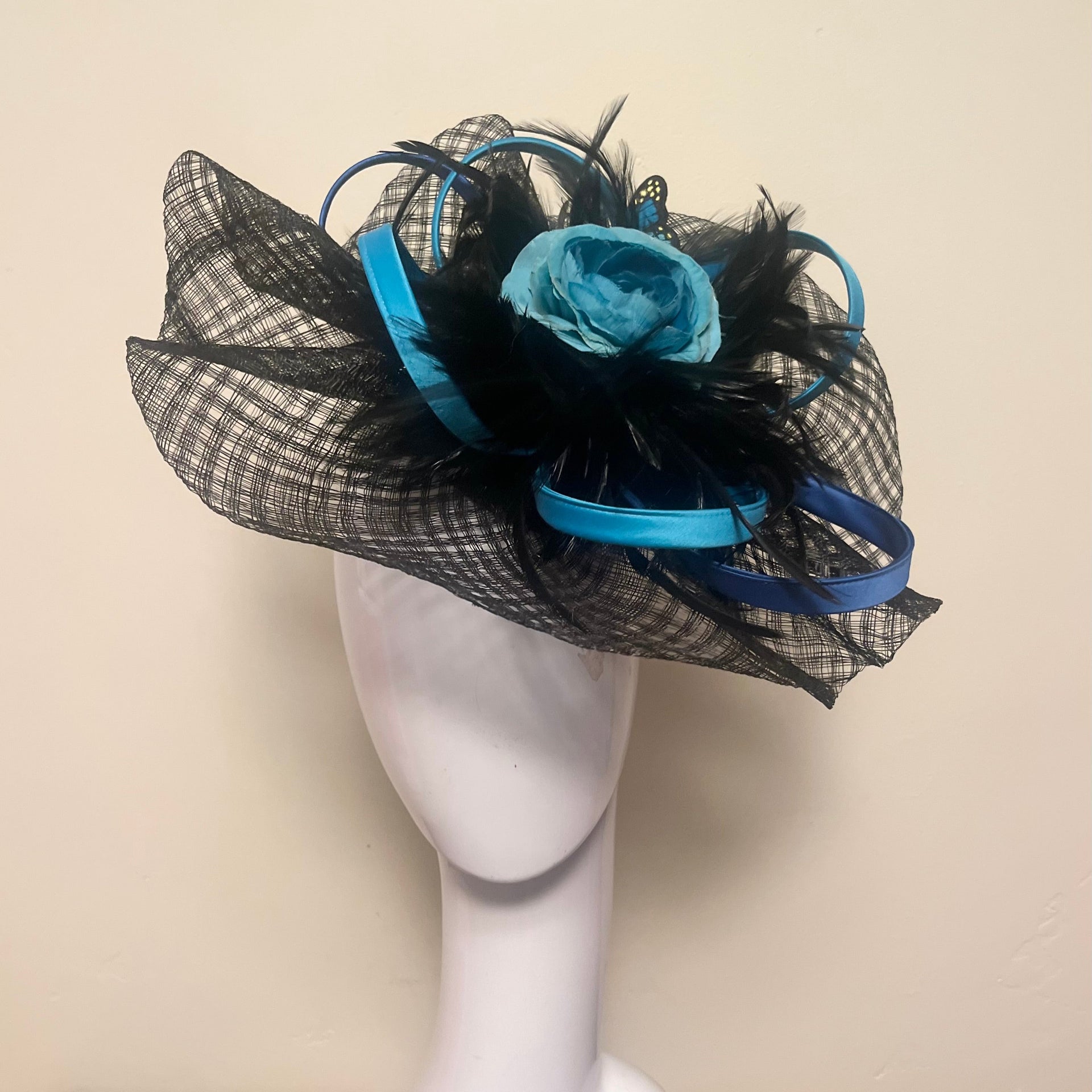 Black Mesh Wave with Turqoiuse