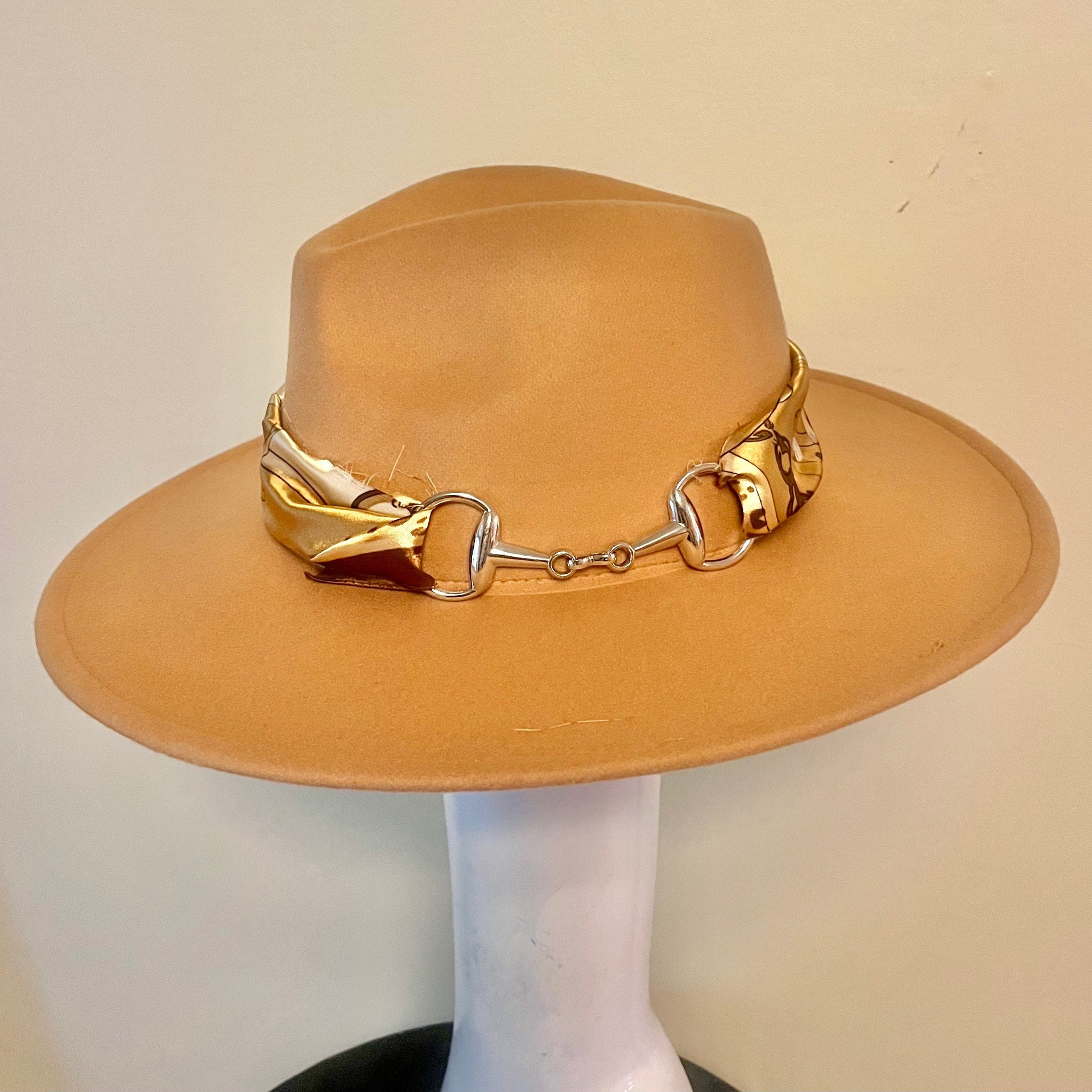 Camel Fedora with silk and bit